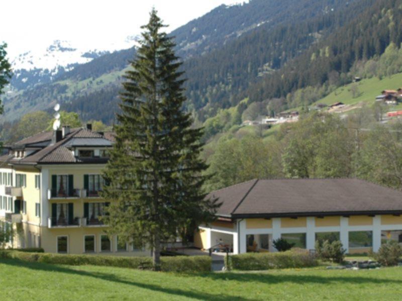 Alpenbad Hotel Bad Serneus Клостерс Екстериор снимка